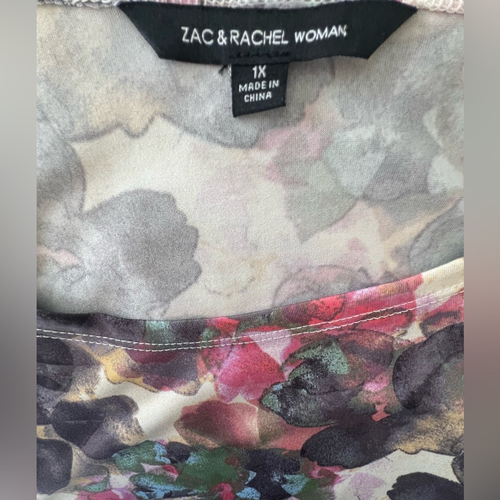 Zac & Rachel long sleeve round neck in size 1X. - Picture 3 of 3